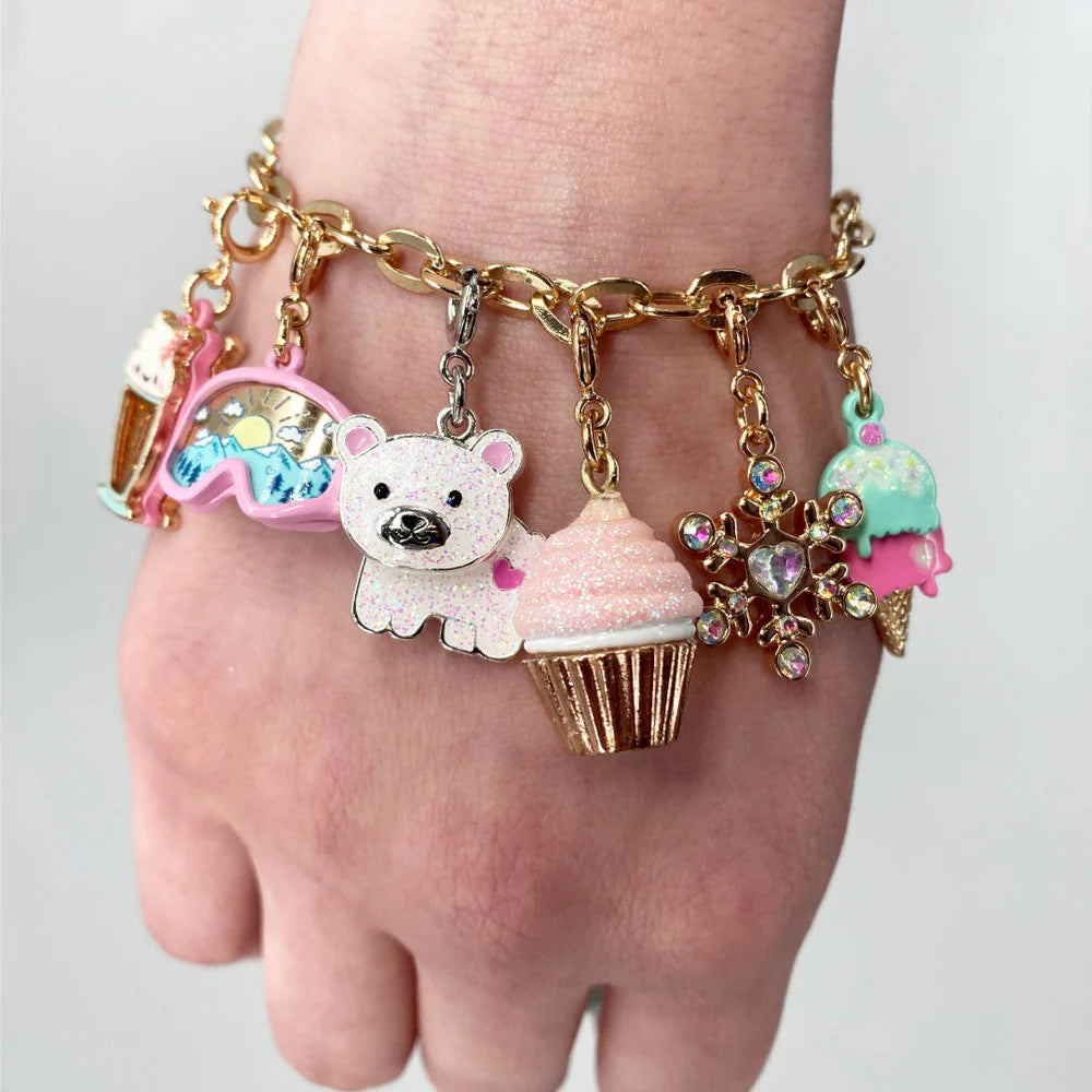 CHARM CUPCAKE