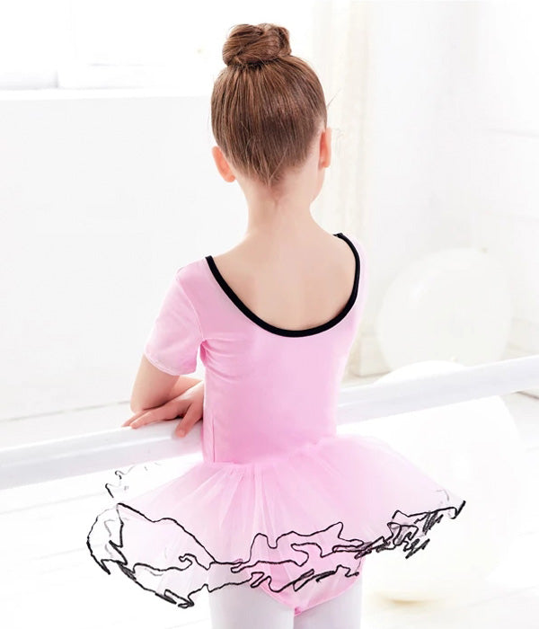 VESTIDO DE BALLET CON DETALLE EN NEGRO